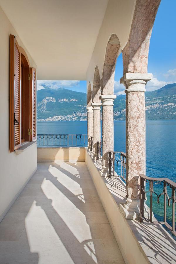 Villa Francesca-Grande Appartamento In Riva Al Lago Brenzone sul Garda Exterior photo